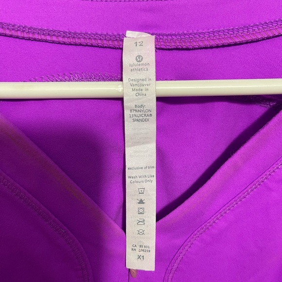 Lulu lemon size 12 long sleeve - Picture 1 of 3